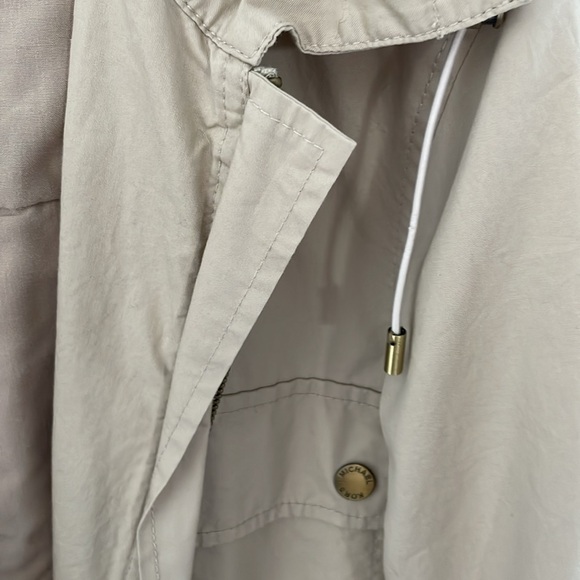 Michael Kors litte cotton jacket  size small in beige - Picture 6 of 7